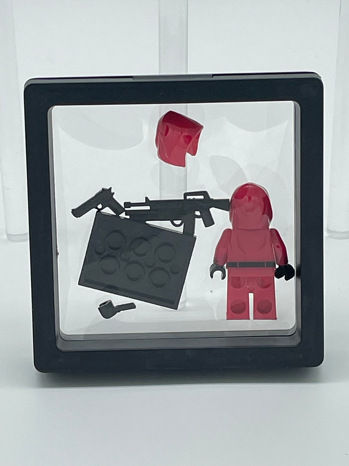 Squid Games: Masked Manager.