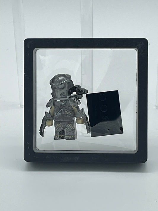 Predator: Predator w/ Plasmacaster. All Figures ON WHOLE SITE are Buy 5 Get 1 Free