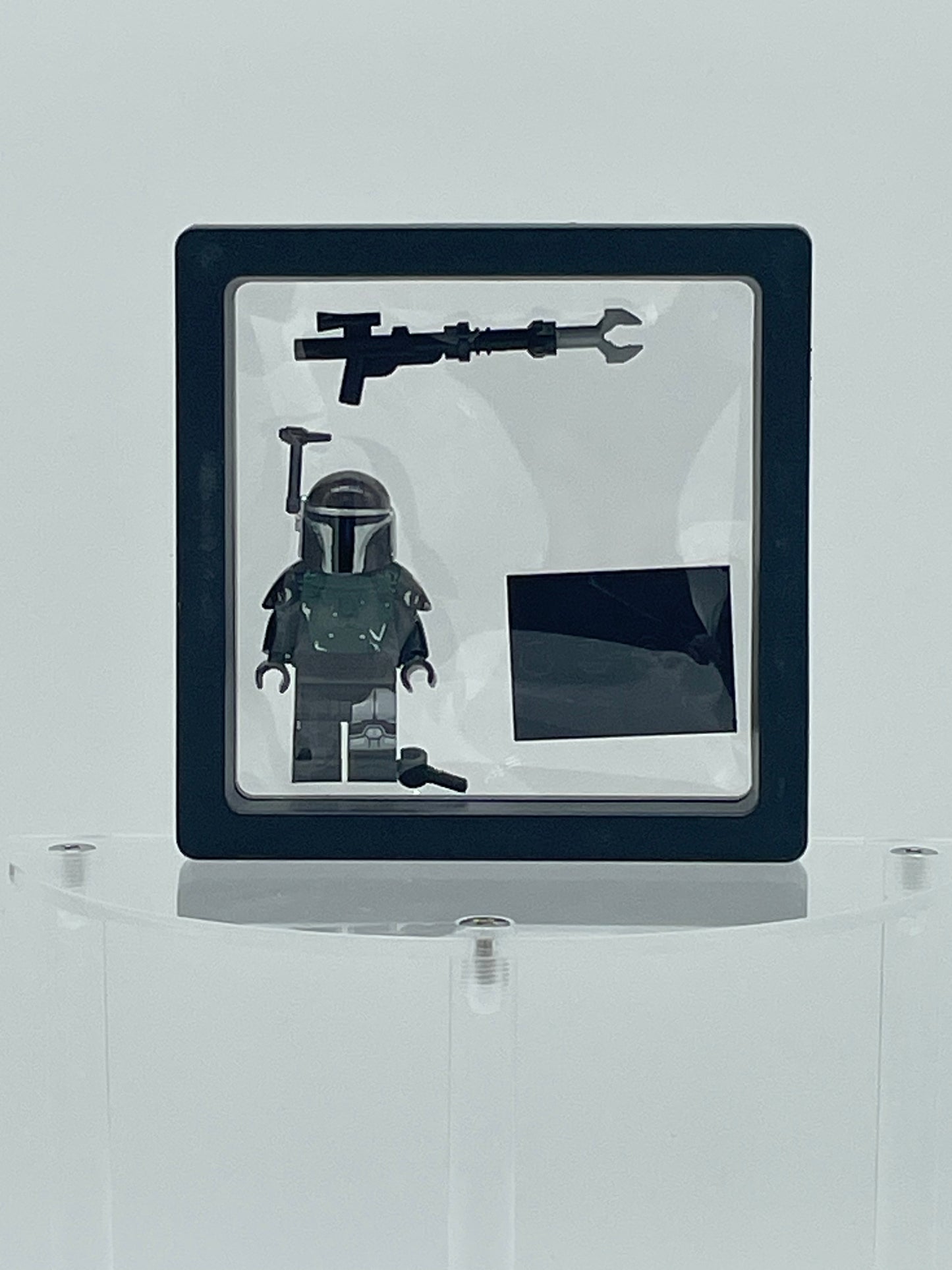 Star Wars- Heroes: Mandalorian Warrior (Green/Dark Brown/ Silver).